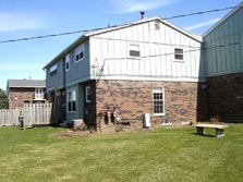 end unit backs to grassy commons