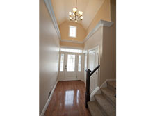 2-story foyer